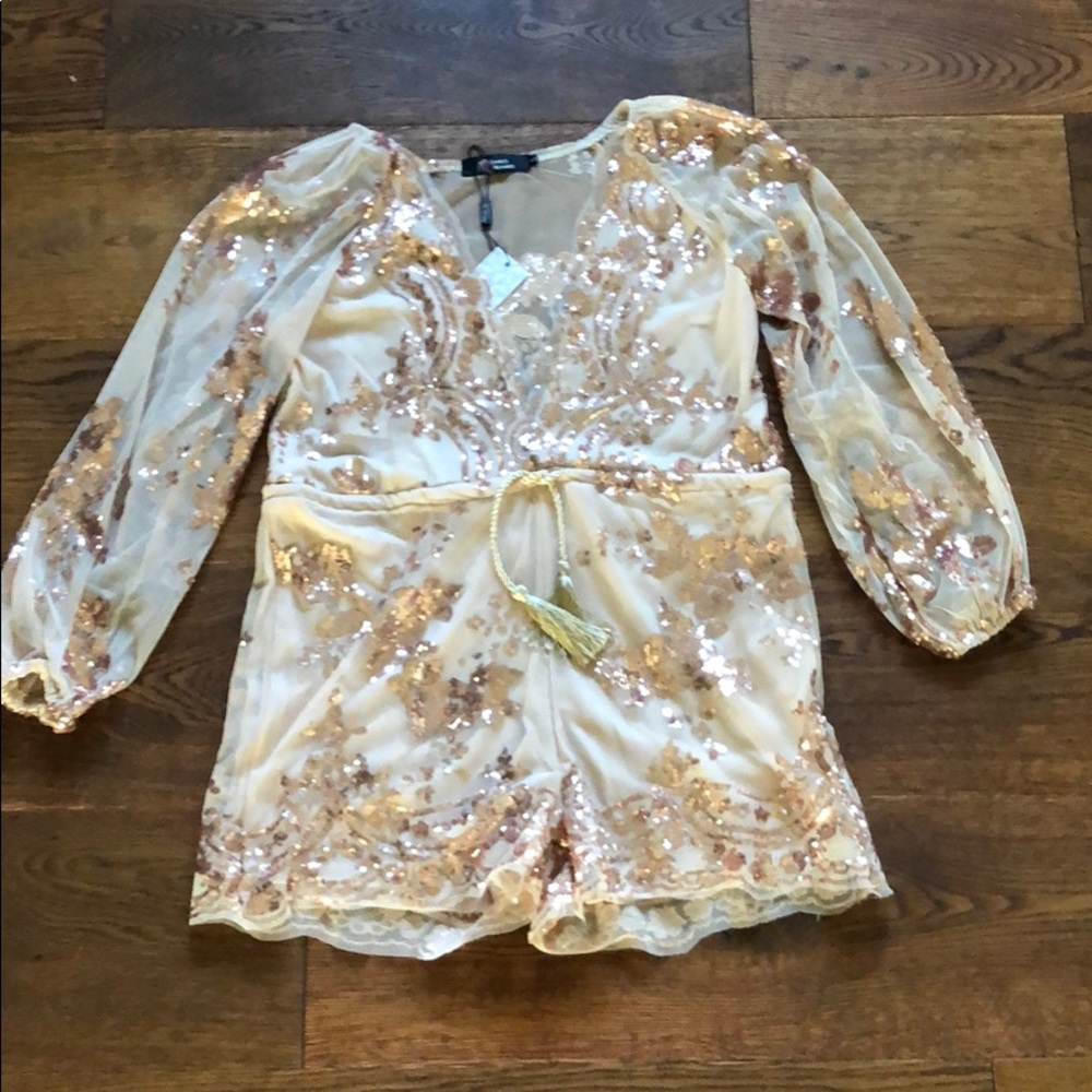 GORGEOUS GOLD/ ROSE GOLD ROMPER SZ L